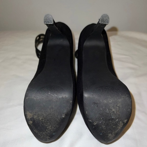 Just Fab Black Platform Pumps - Picture 7 of 7